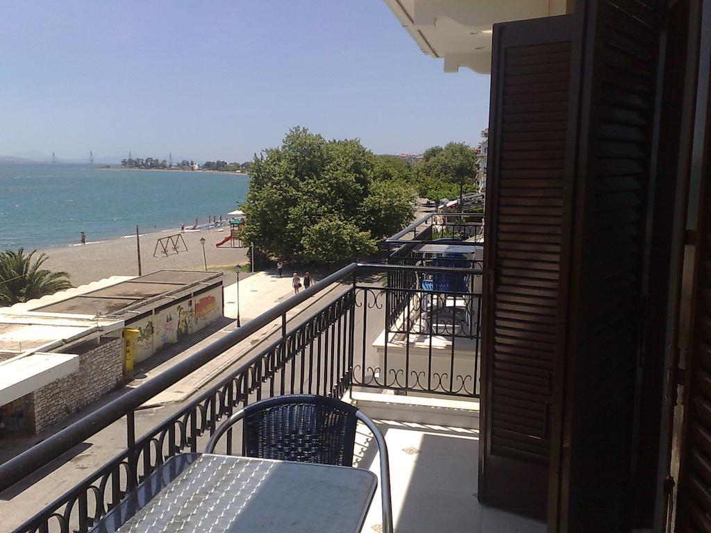 Regina Hotel Nafpaktos Quarto foto